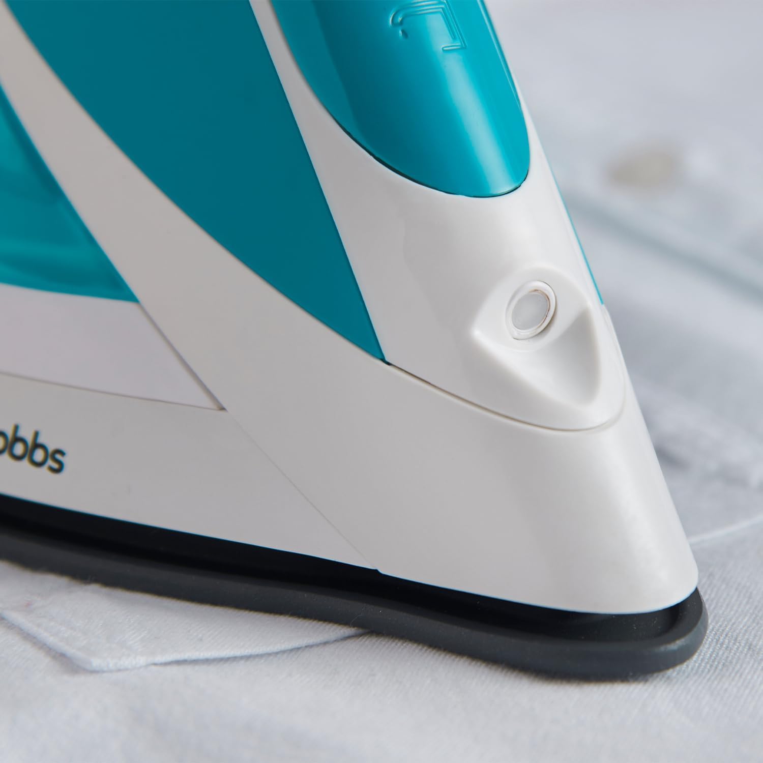 Russell Hobbs Supreme Steam Iron, Powerful Vertical steam Function, Non-Stick Stainless Steel Soleplate, Easy Fill 300ml Water Tank, 110g Steam Shot, 40g Continuous steam, 2m Cord, 2400W, 23040