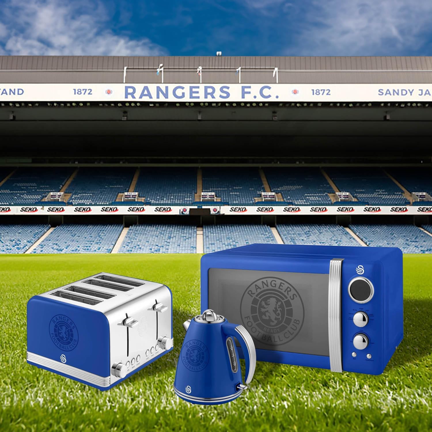 Swan Official Rangers Football Club 4 Slice Retro Toaster, Blue, 1600W, Red Indicator Lights, Defrost and Reheat Settings, Removable Crumb Tray, Cord Storage, Rangers FC Toaster, ST19020RANN