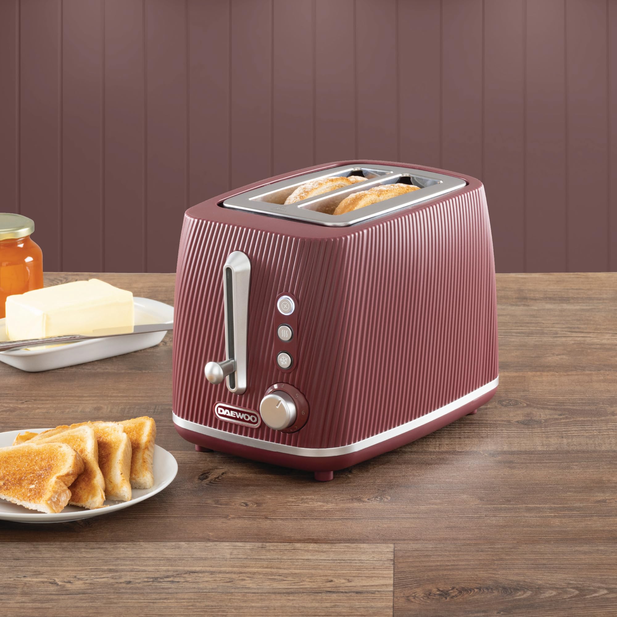 Daewoo Cascade 1.7L Electric Kettle – 3KW Fast Boil, Limescale Filter, Auto Shut-Off, Textured Ruby Finish, Cordless 360° Base, Quiet Boil Technology