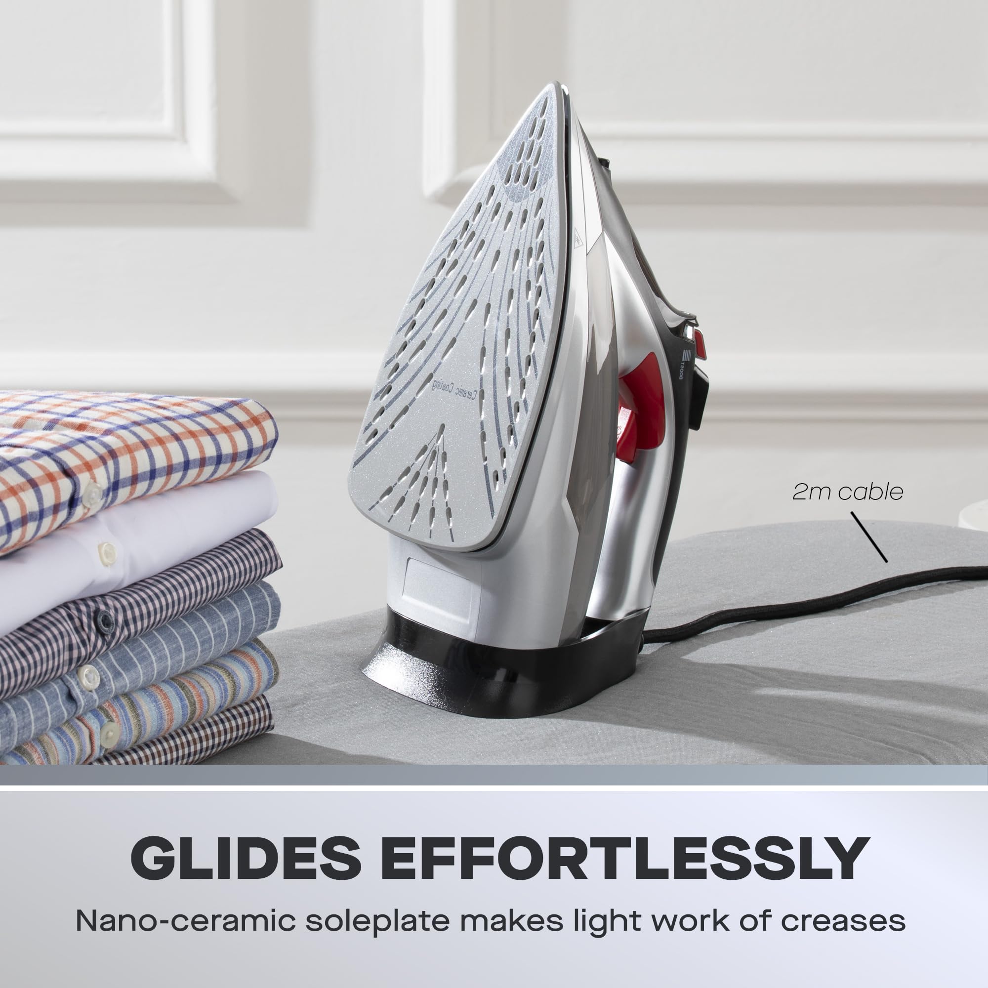 Daewoo Glide Iron, The Ultra Glide, 2600W Steam Iron With Ceramic Soleplate, High Burst Steam And Precision Tip With An Adjustable Temperature Dial And Self Clean Function, Red And Black